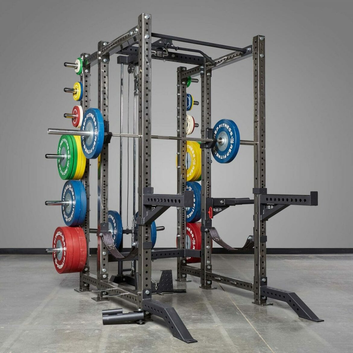 Using Free Weights at Home – The Benefits of a High-Quality Power Rack