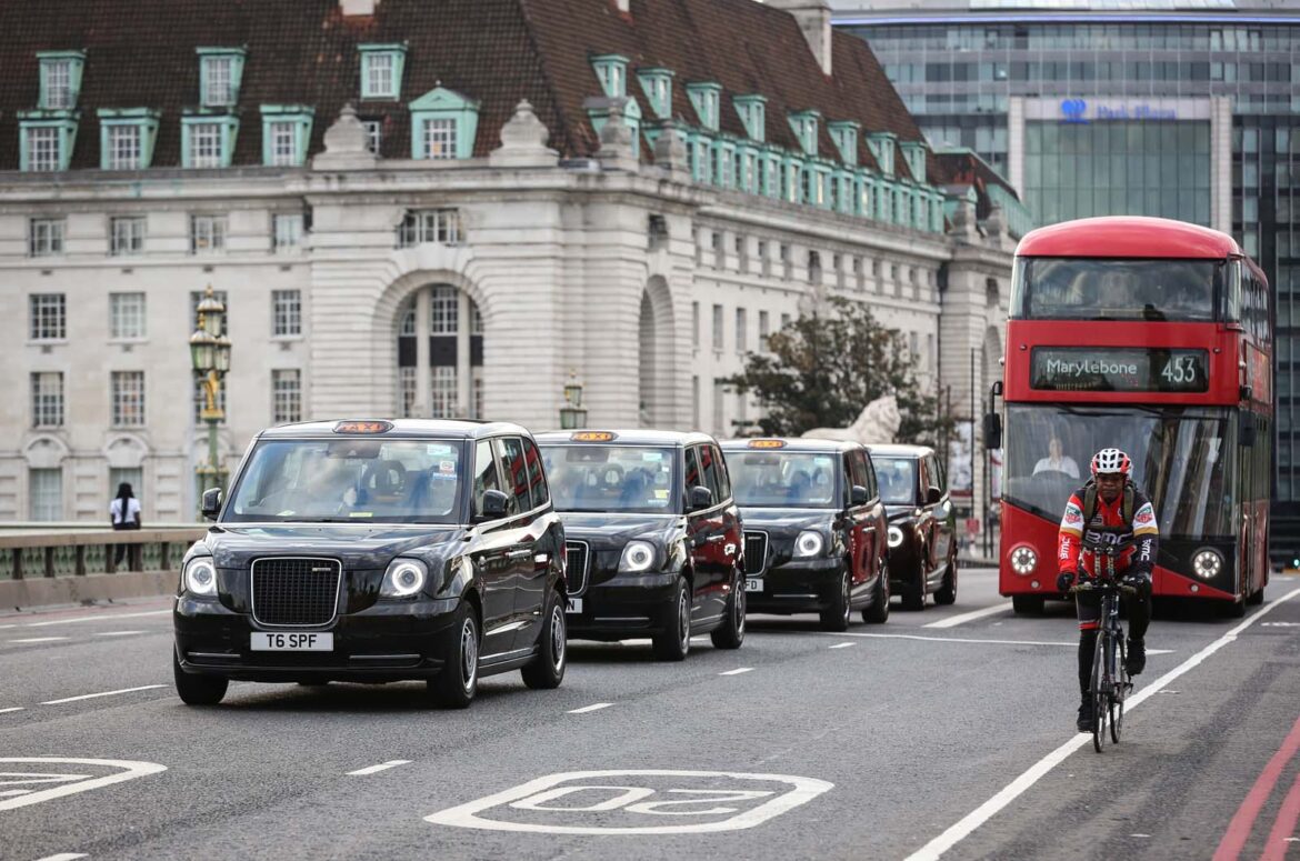 How to Save Money on a Taxi Ride in London