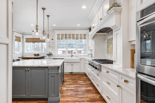 What Factors Determine the Cost of Kitchen Cabinets