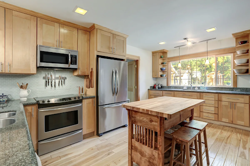An Overview of Maple Kitchen Cabinets