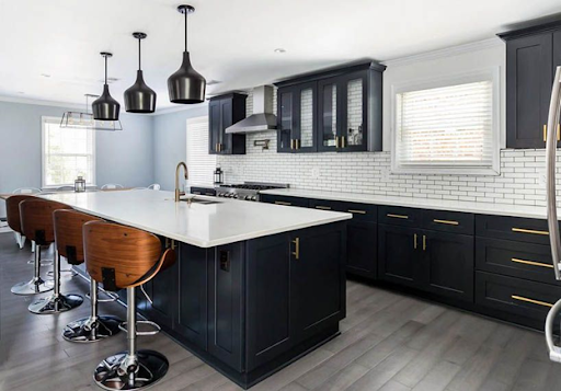 Remodeling Tips with Black Kitchen Cabinets