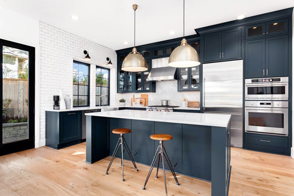Blue Kitchen Cabinets Bring Classic Elegance Into Modern Homes